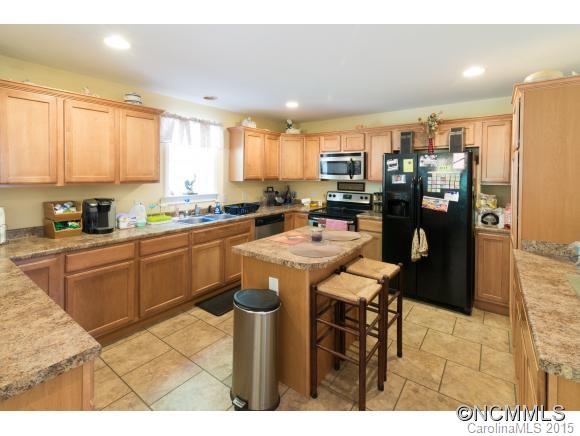 26 Berachah Valley Place Asheville NC 28805