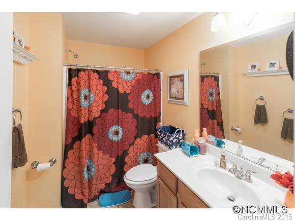 26 Berachah Valley Place Asheville NC 28805