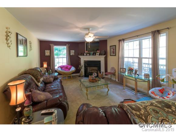 26 Berachah Valley Place Asheville NC 28805