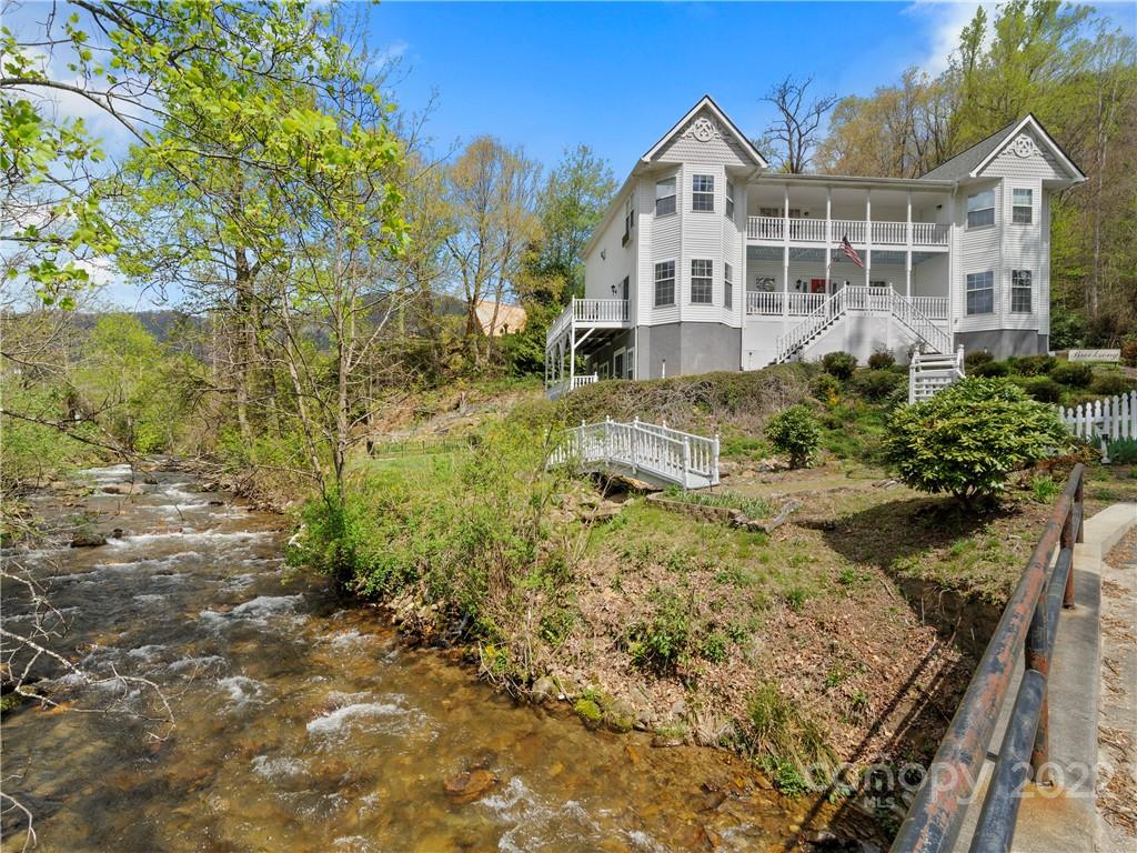 252 Living Waters Lane Maggie Valley NC 28751