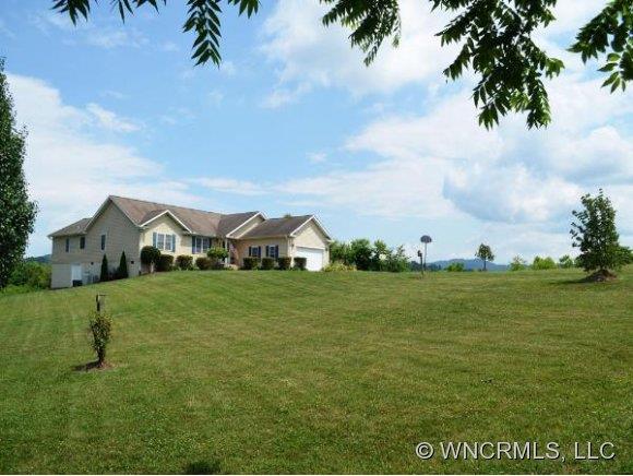 103 Kinvara Lane Horse Shoe NC 28742