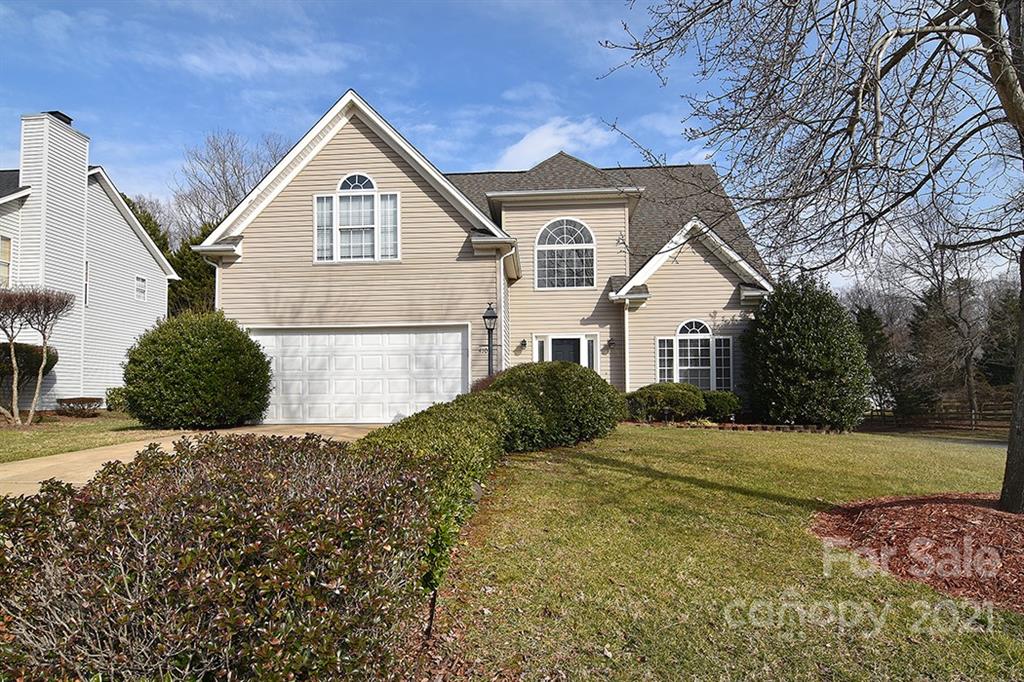 4102 Huntmeadow Drive Charlotte NC 28269