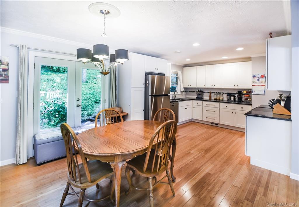 31 Arco Road Asheville NC 28805