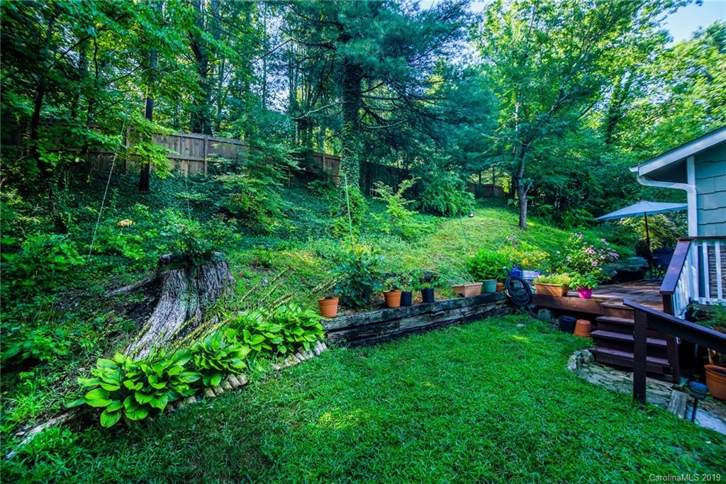 31 Arco Road Asheville NC 28805