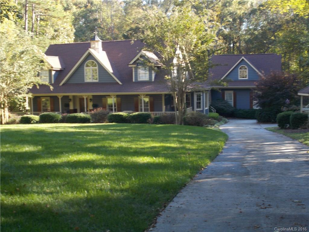 1816 Tanglebriar Court Matthews NC 28104