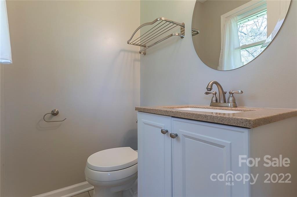41 Yost Street Weaverville NC 28787