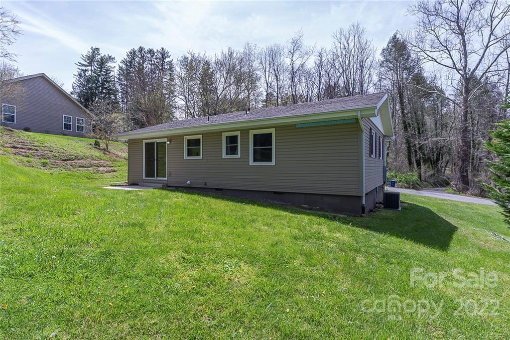 41 Yost Street Weaverville NC 28787