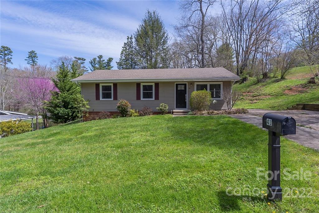 41 Yost Street Weaverville NC 28787