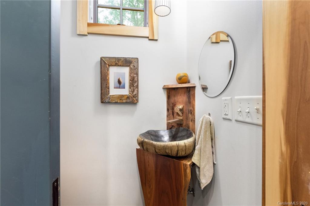 114 Hibriten Drive Asheville NC 28801