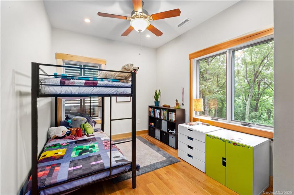 114 Hibriten Drive Asheville NC 28801