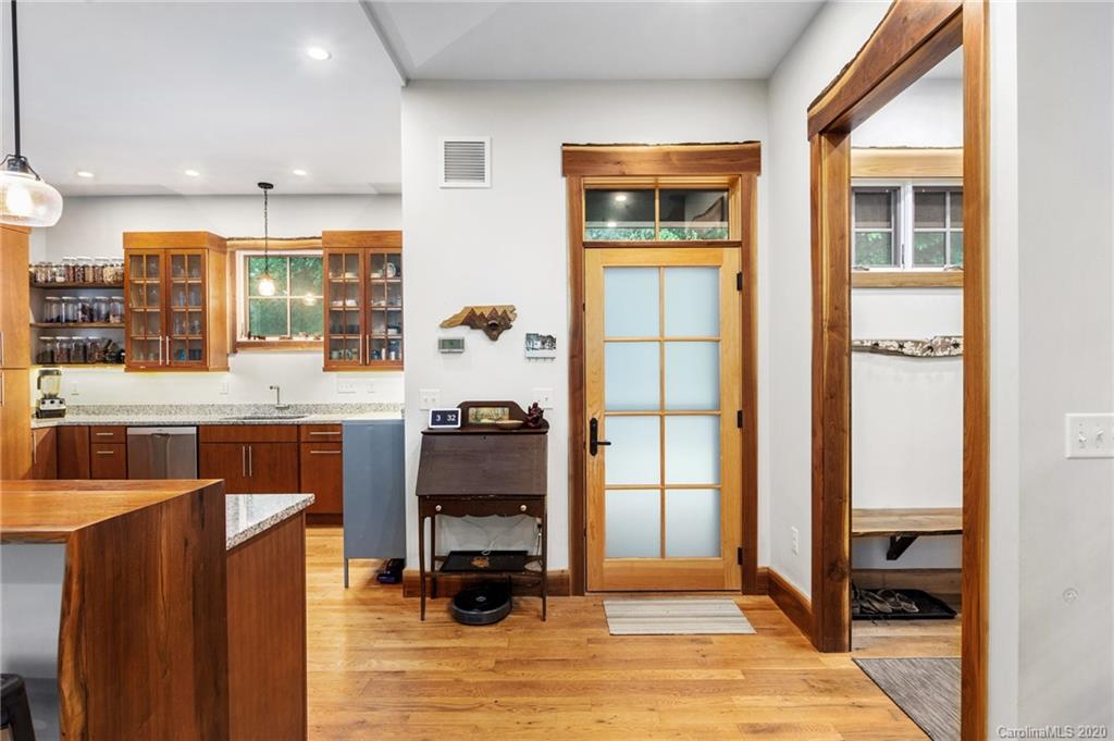 114 Hibriten Drive Asheville NC 28801