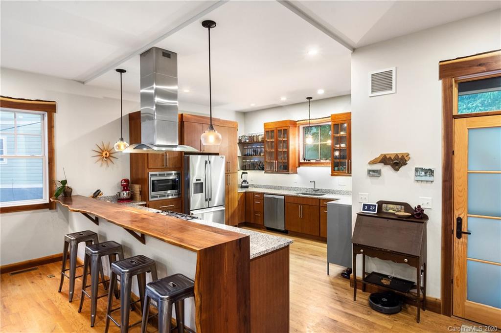 114 Hibriten Drive Asheville NC 28801