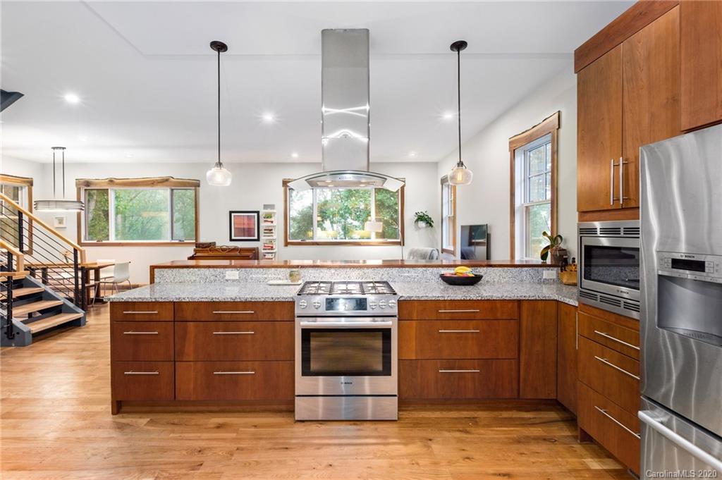 114 Hibriten Drive Asheville NC 28801
