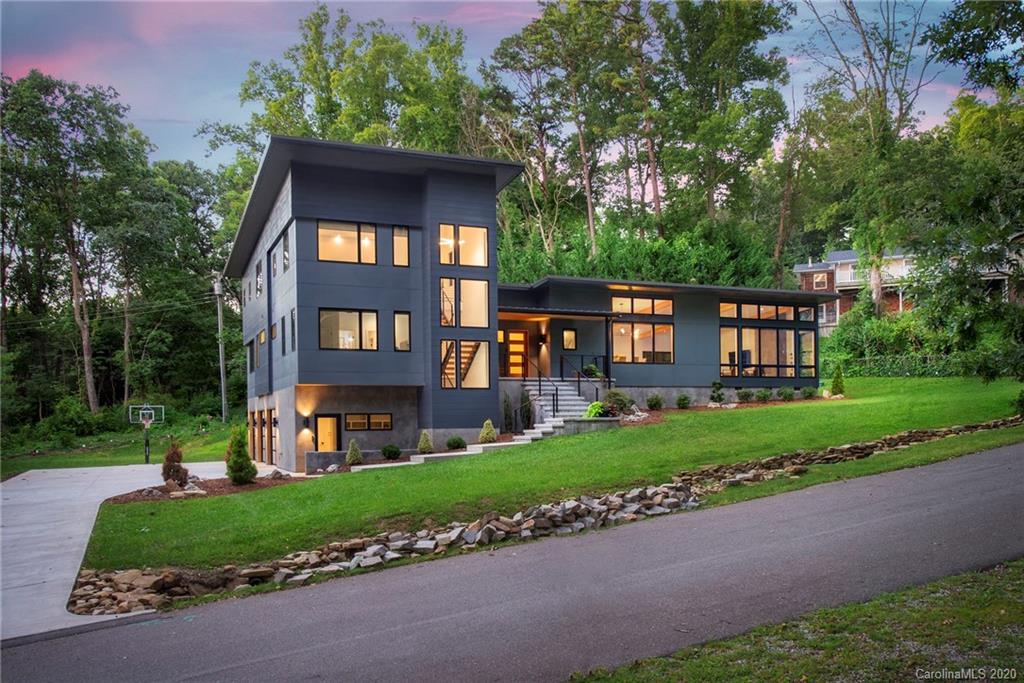 22 Innsbrook Road Asheville NC 28804
