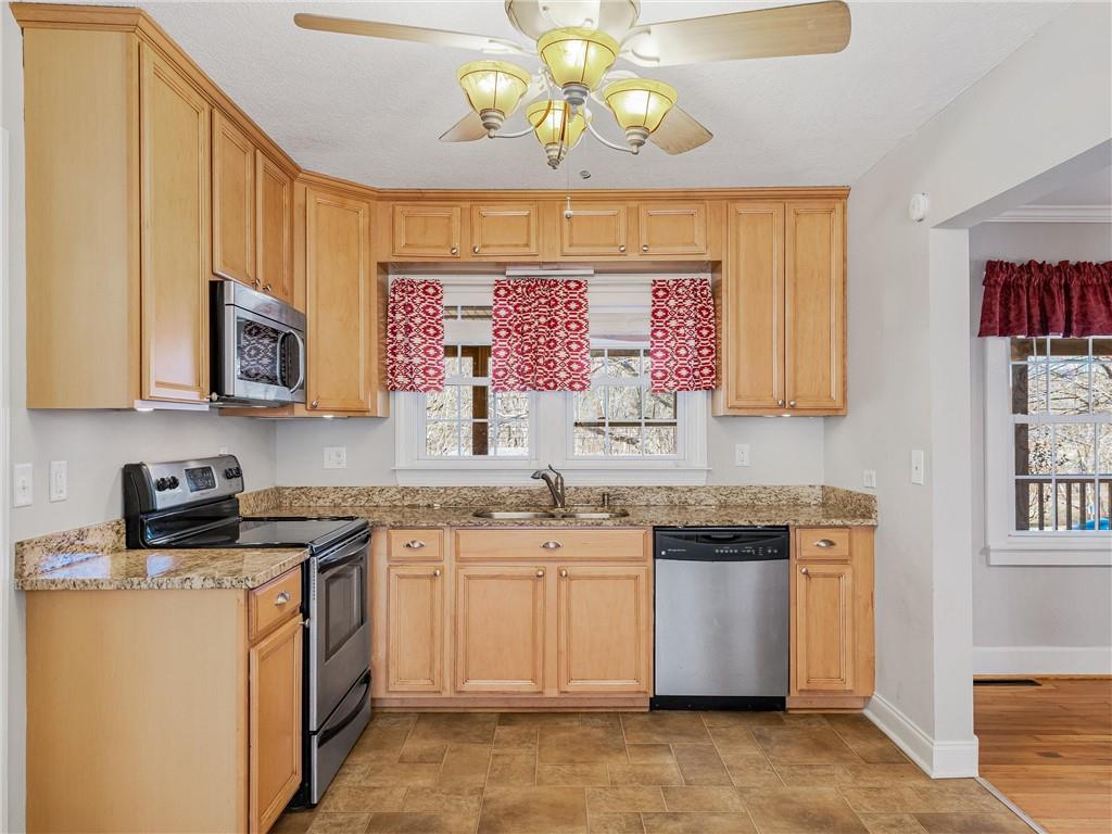 2246 Riceville Road Asheville NC 28805