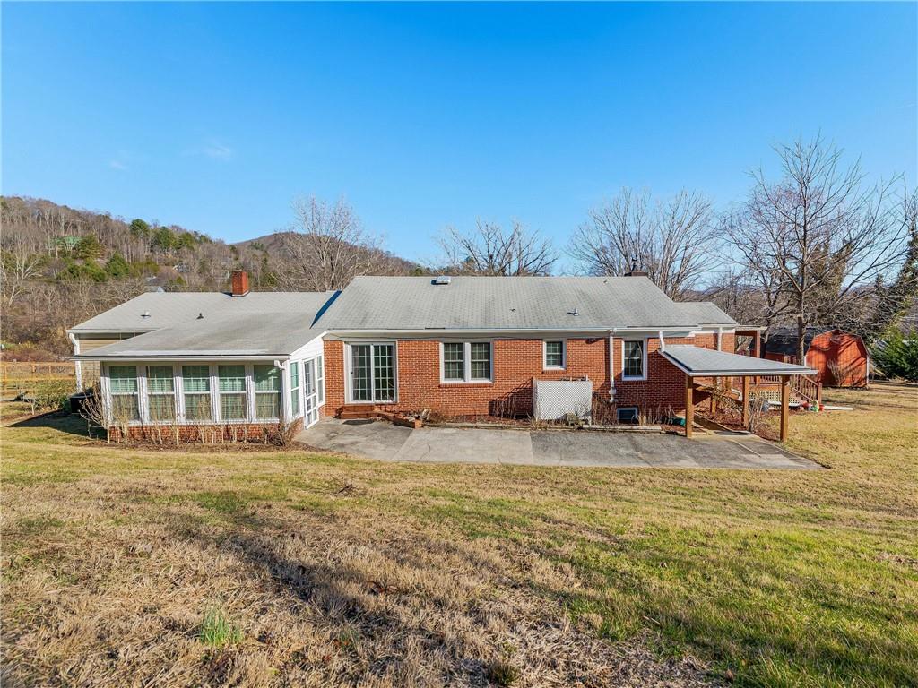 2246 Riceville Road Asheville NC 28805