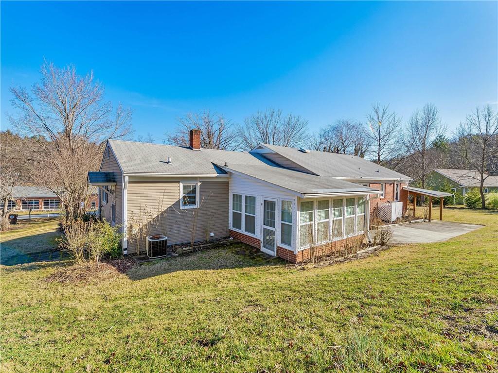 2246 Riceville Road Asheville NC 28805