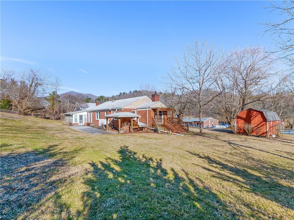 2246 Riceville Road Asheville NC 28805