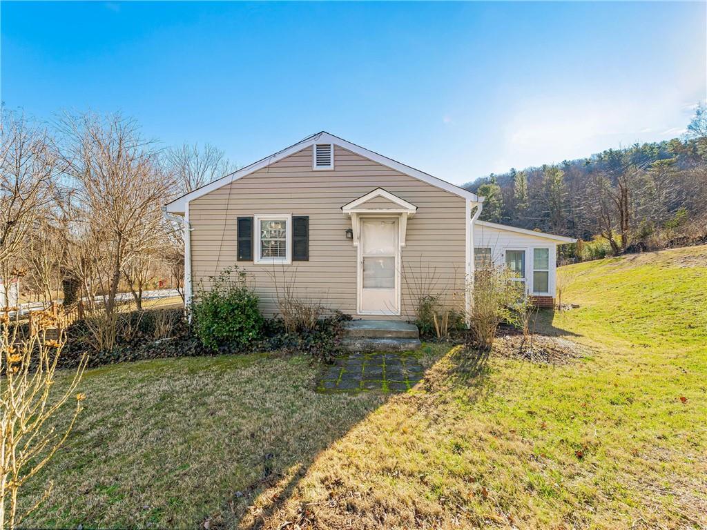 2246 Riceville Road Asheville NC 28805