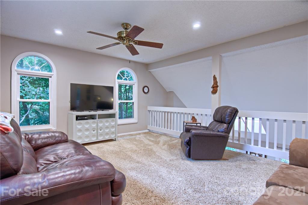 450 Elk Mountain Scenic Highway Asheville NC 28804
