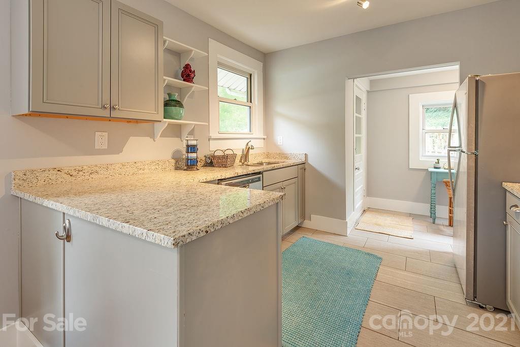 11 North Street Asheville NC 28801
