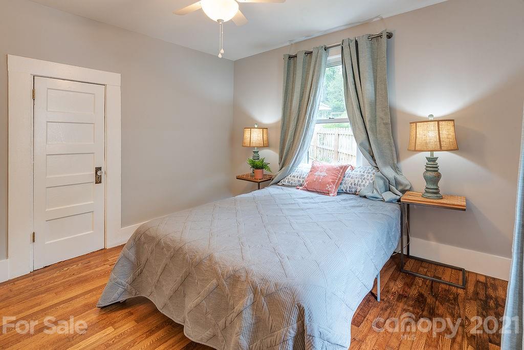 11 North Street Asheville NC 28801