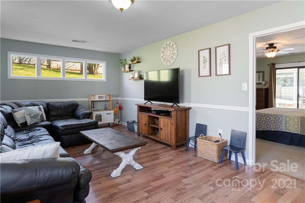 100 Wicklow Drive Asheville NC 28806