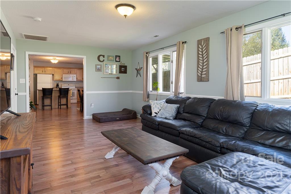 100 Wicklow Drive Asheville NC 28806