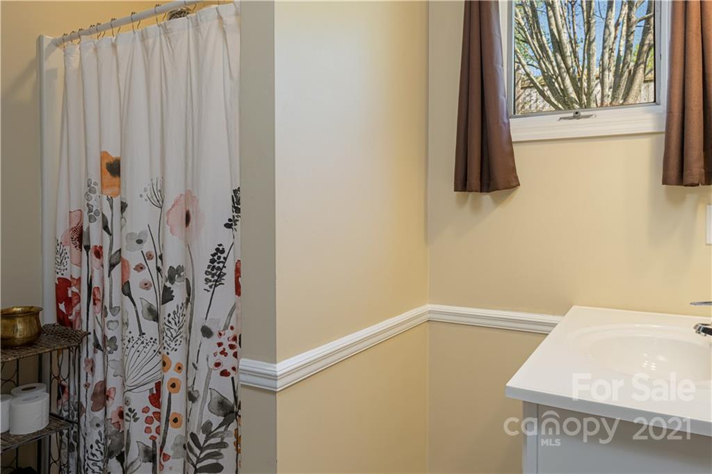 100 Wicklow Drive Asheville NC 28806