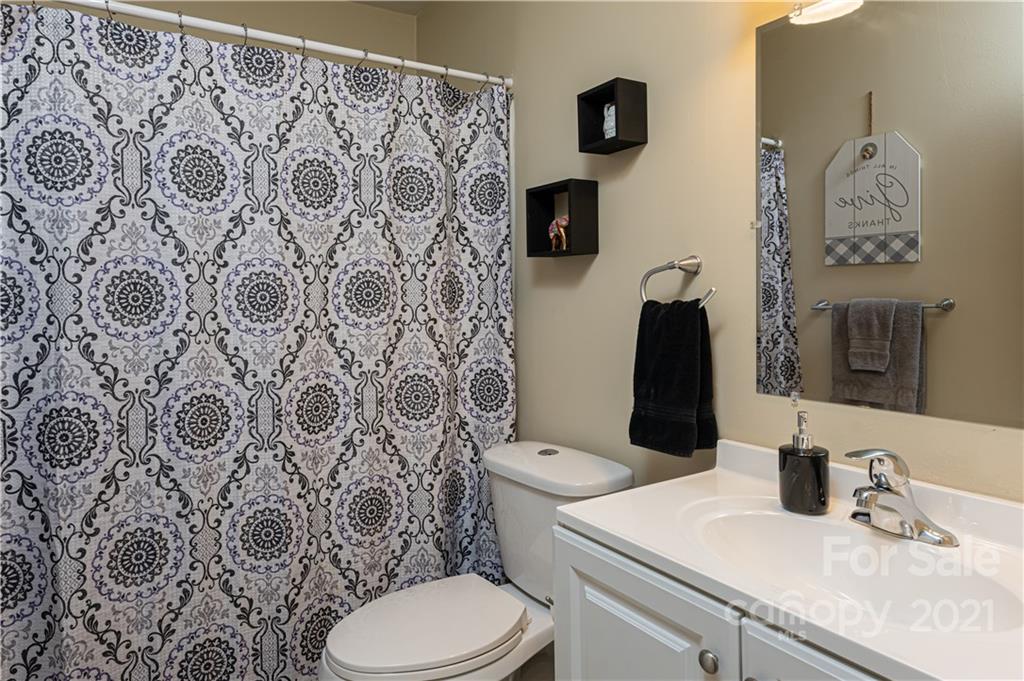 100 Wicklow Drive Asheville NC 28806