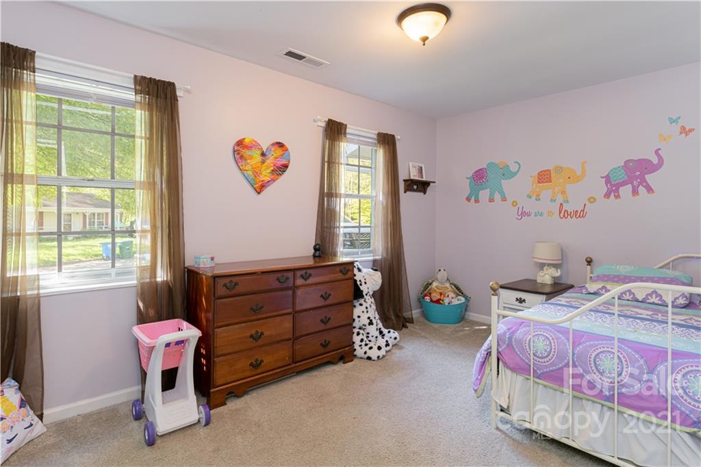 100 Wicklow Drive Asheville NC 28806