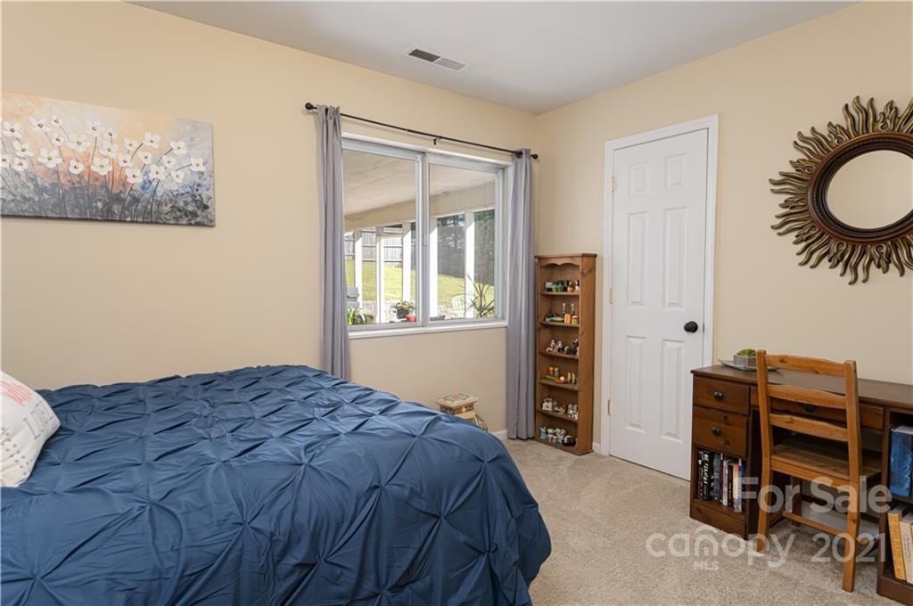 100 Wicklow Drive Asheville NC 28806