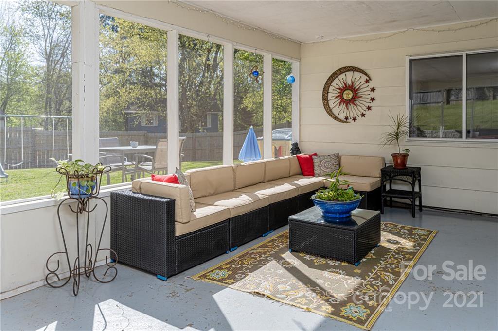100 Wicklow Drive Asheville NC 28806