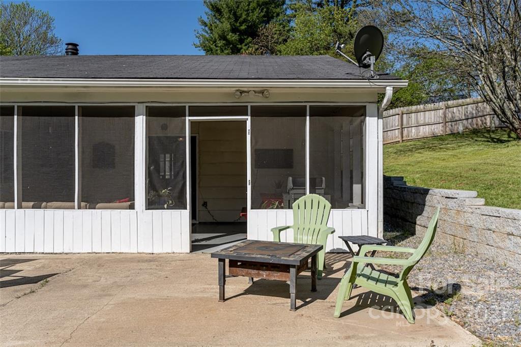 100 Wicklow Drive Asheville NC 28806
