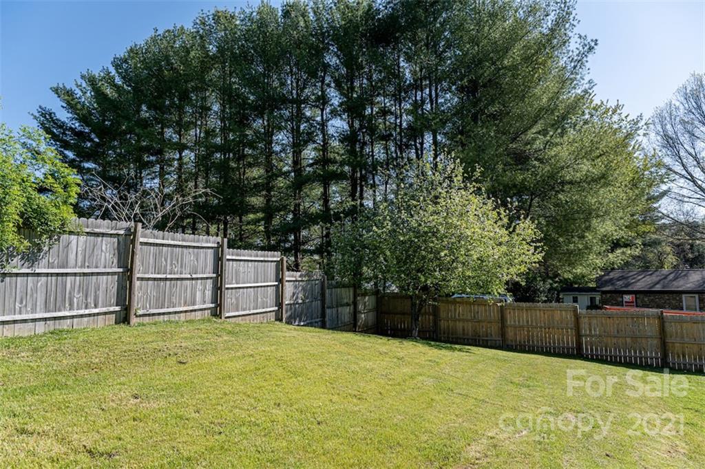 100 Wicklow Drive Asheville NC 28806