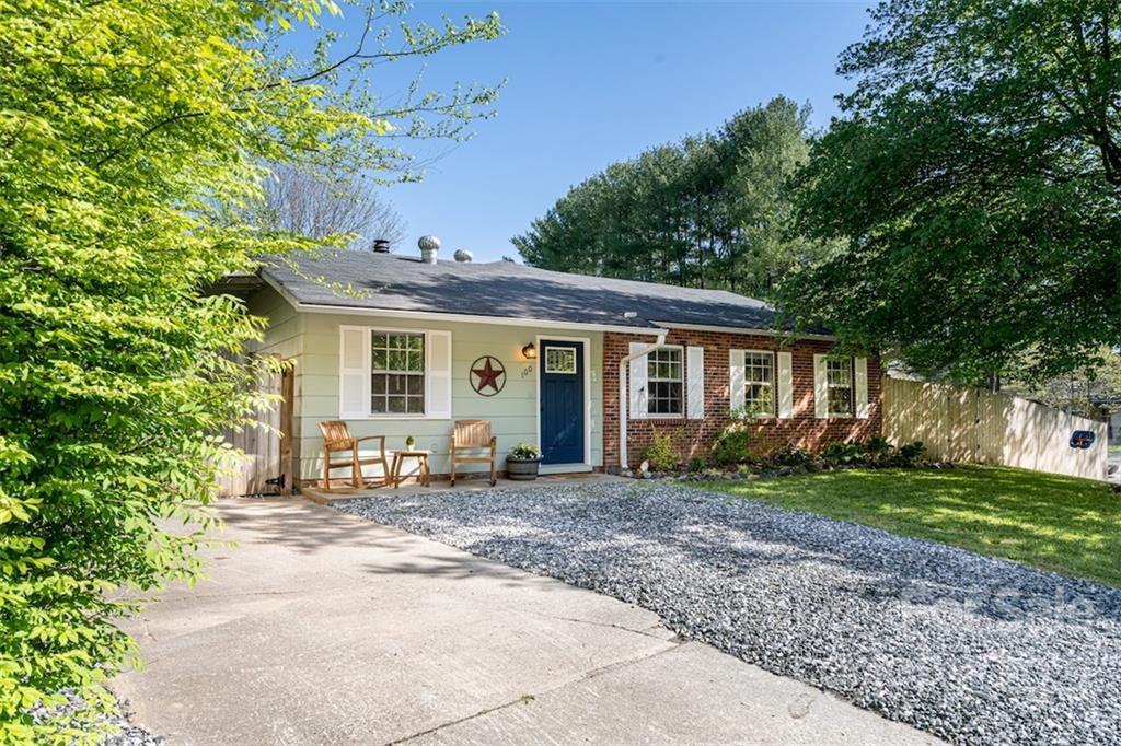 100 Wicklow Drive Asheville NC 28806