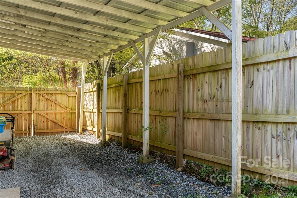 100 Wicklow Drive Asheville NC 28806