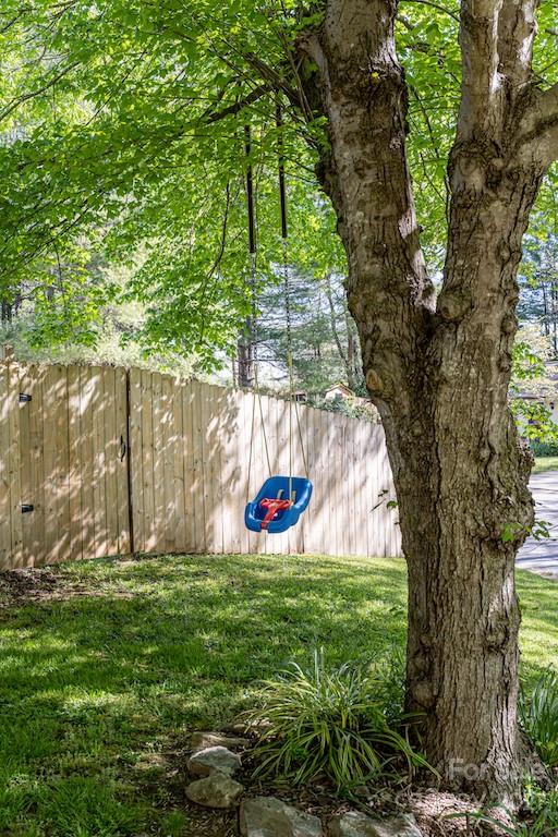 100 Wicklow Drive Asheville NC 28806