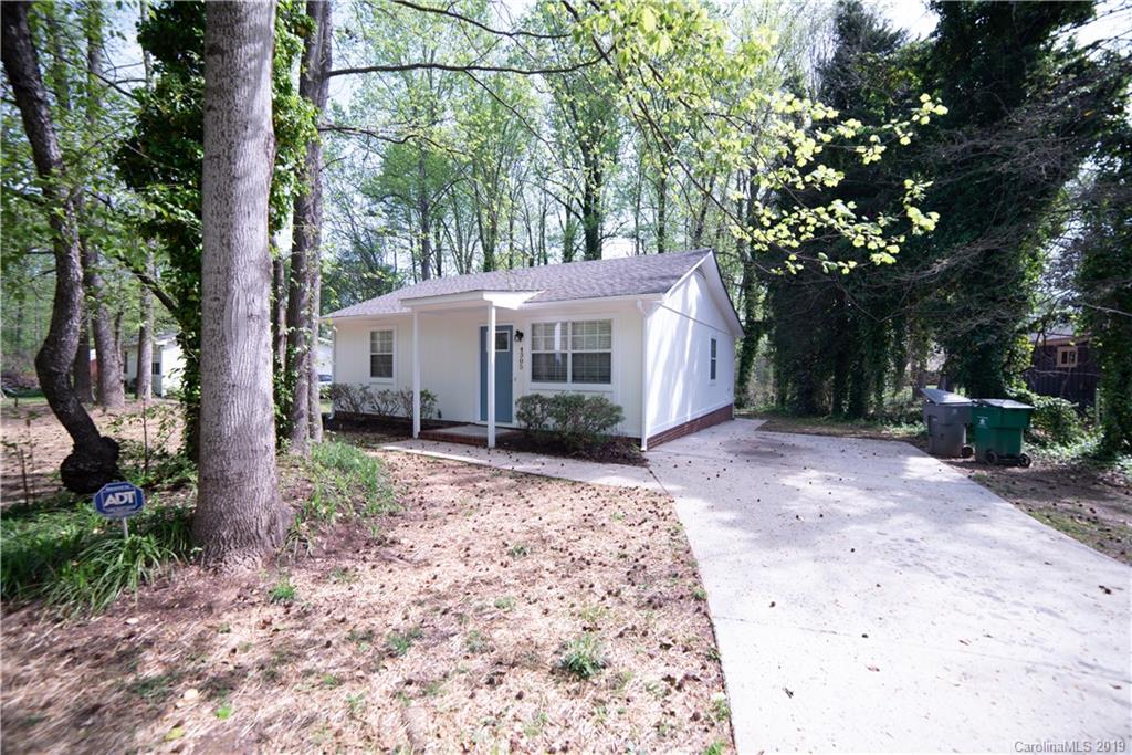 4305 Lake Road Charlotte NC 28269