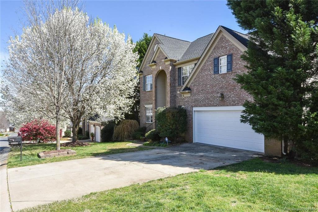 11023 Valley Spring Drive Charlotte NC 28277