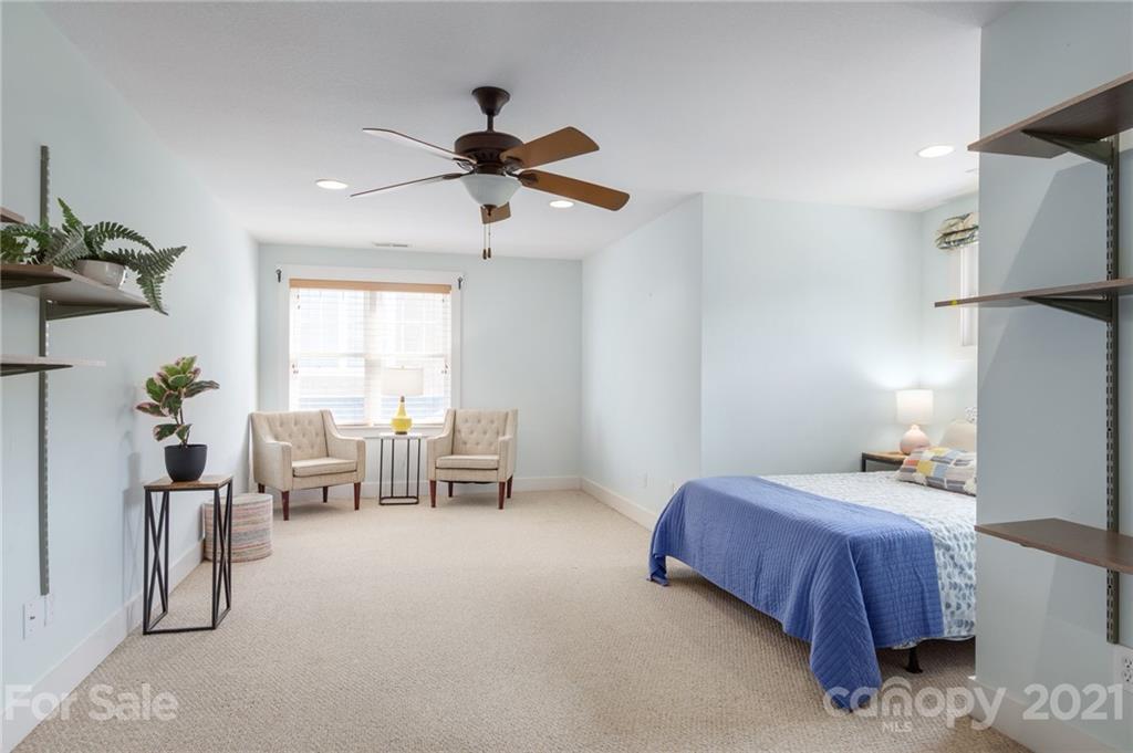 24 Craftsman Circle Asheville NC 28805