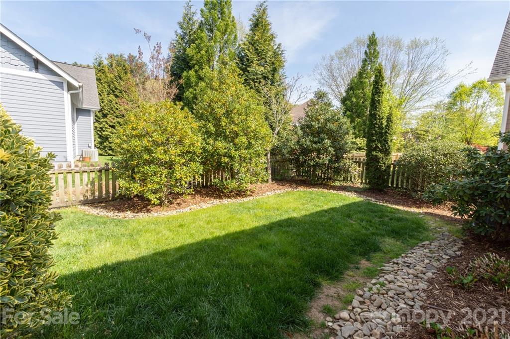 24 Craftsman Circle Asheville NC 28805