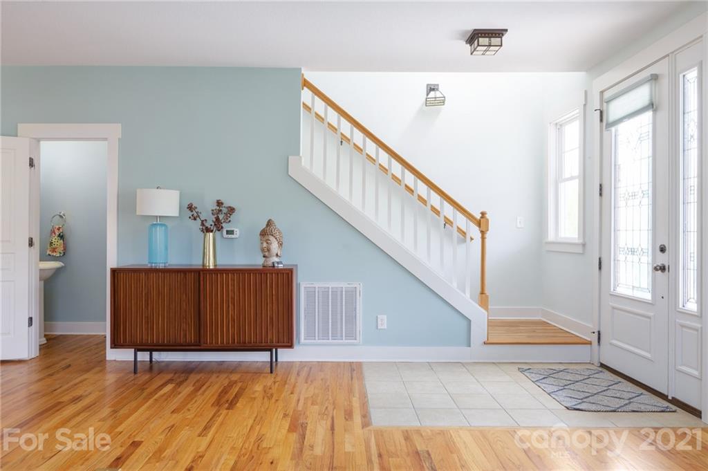 24 Craftsman Circle Asheville NC 28805