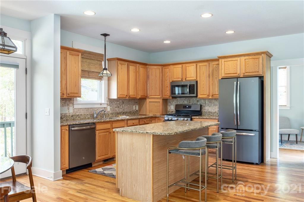 24 Craftsman Circle Asheville NC 28805