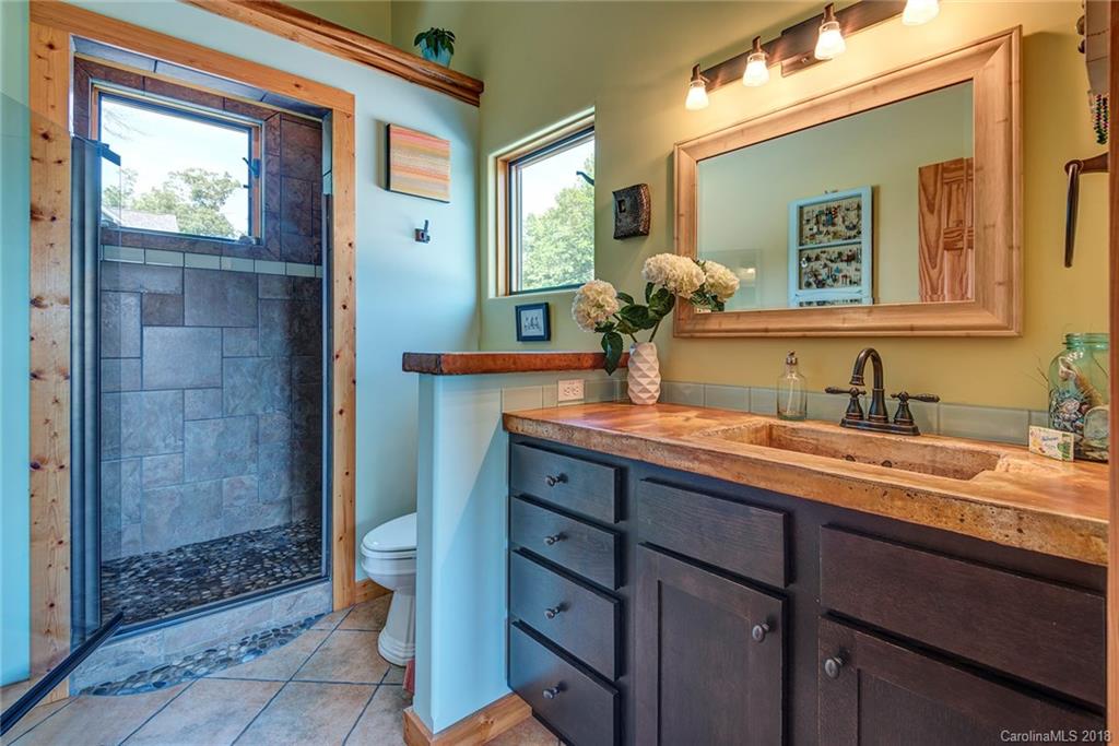 44 Tahkieostie Trail Asheville NC 28806