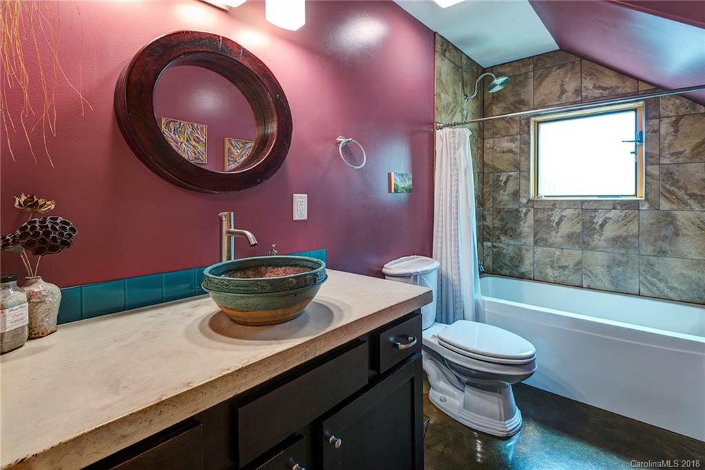 44 Tahkieostie Trail Asheville NC 28806