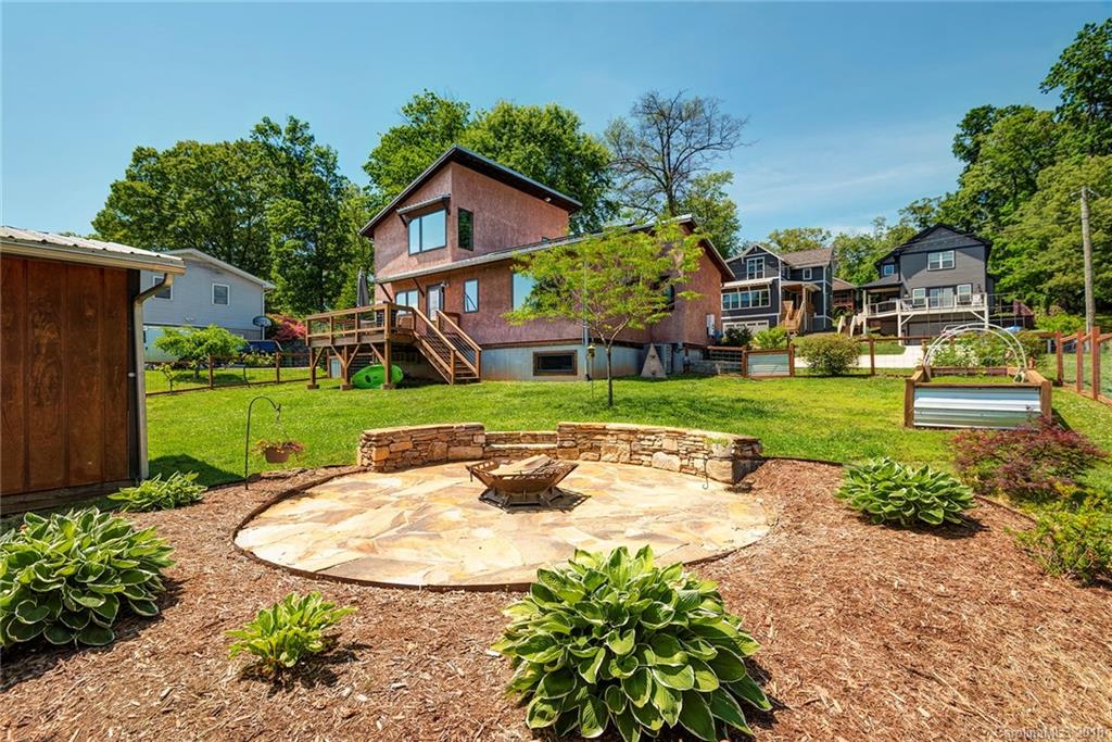 44 Tahkieostie Trail Asheville NC 28806