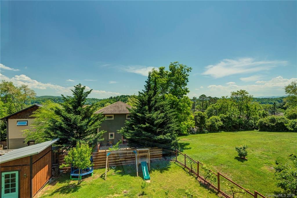 44 Tahkieostie Trail Asheville NC 28806