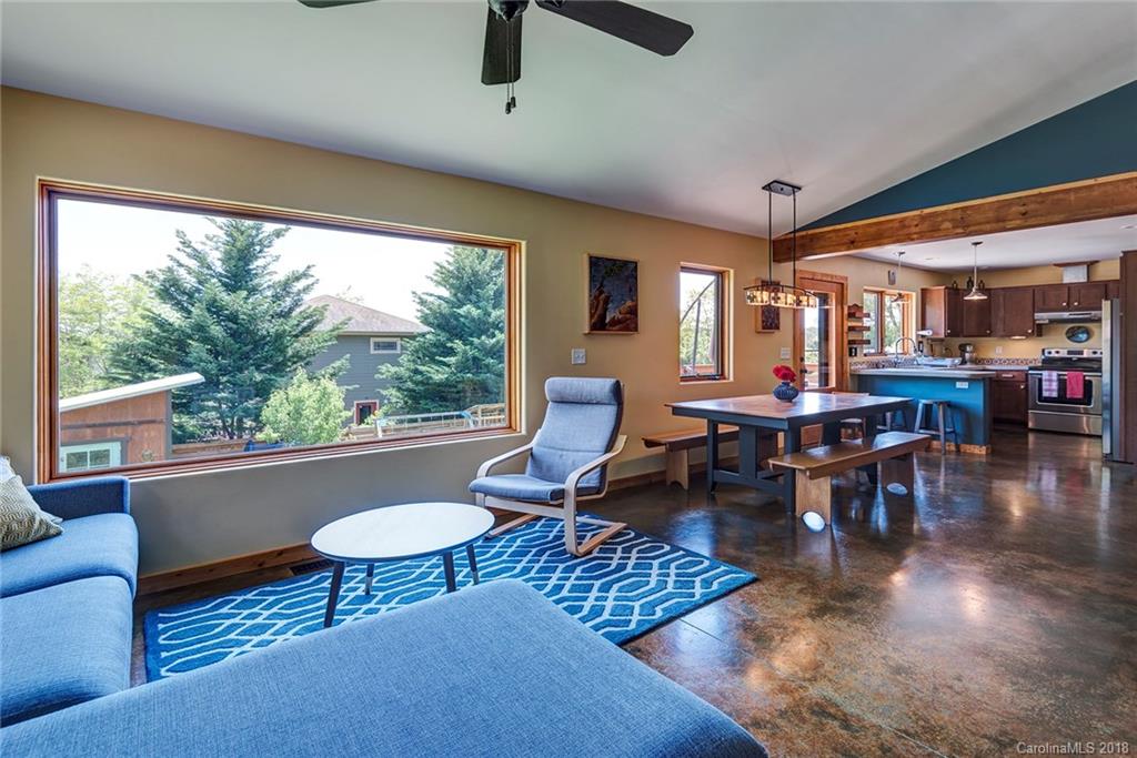 44 Tahkieostie Trail Asheville NC 28806