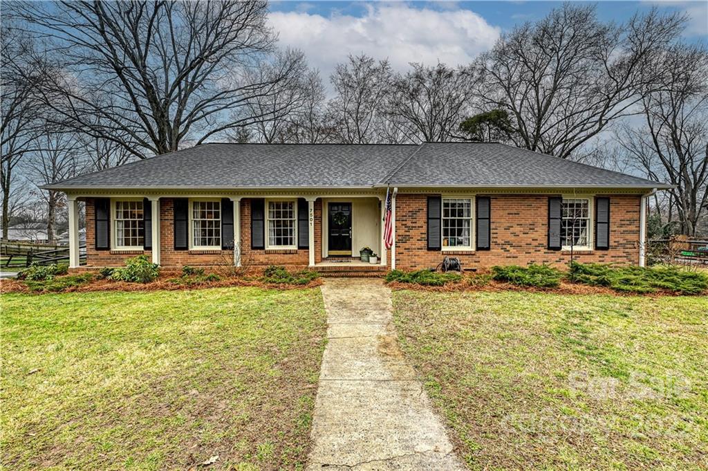 7501 Bedfordshire Drive Charlotte NC 28226